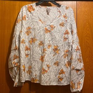 Cute orange flowered top